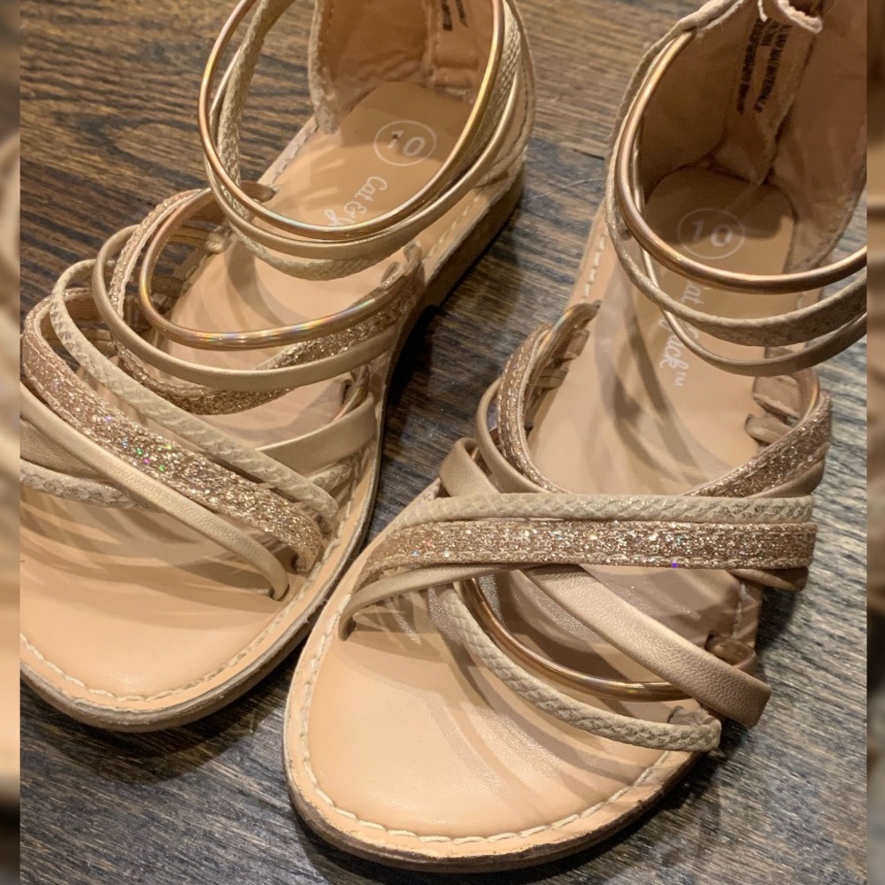 🐊NWOT Cat & Jack strapy- gladiator sandals 🐊